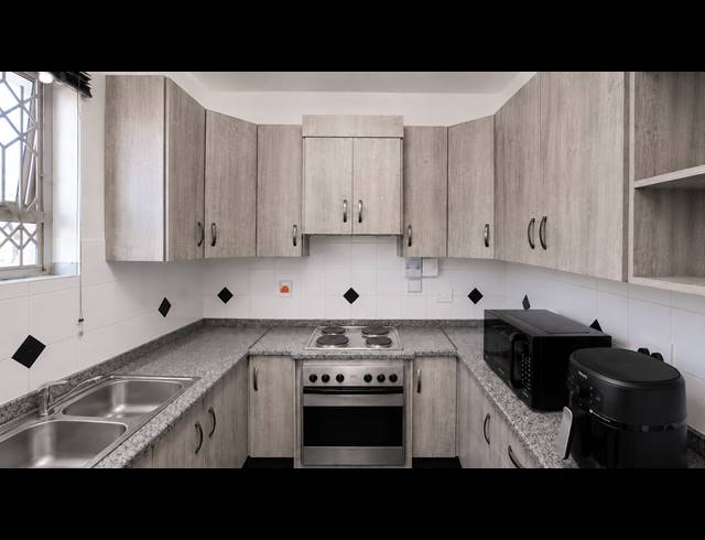 1.5 BEDROOM APARTMENT FOR SALE IN ESSENWOOD